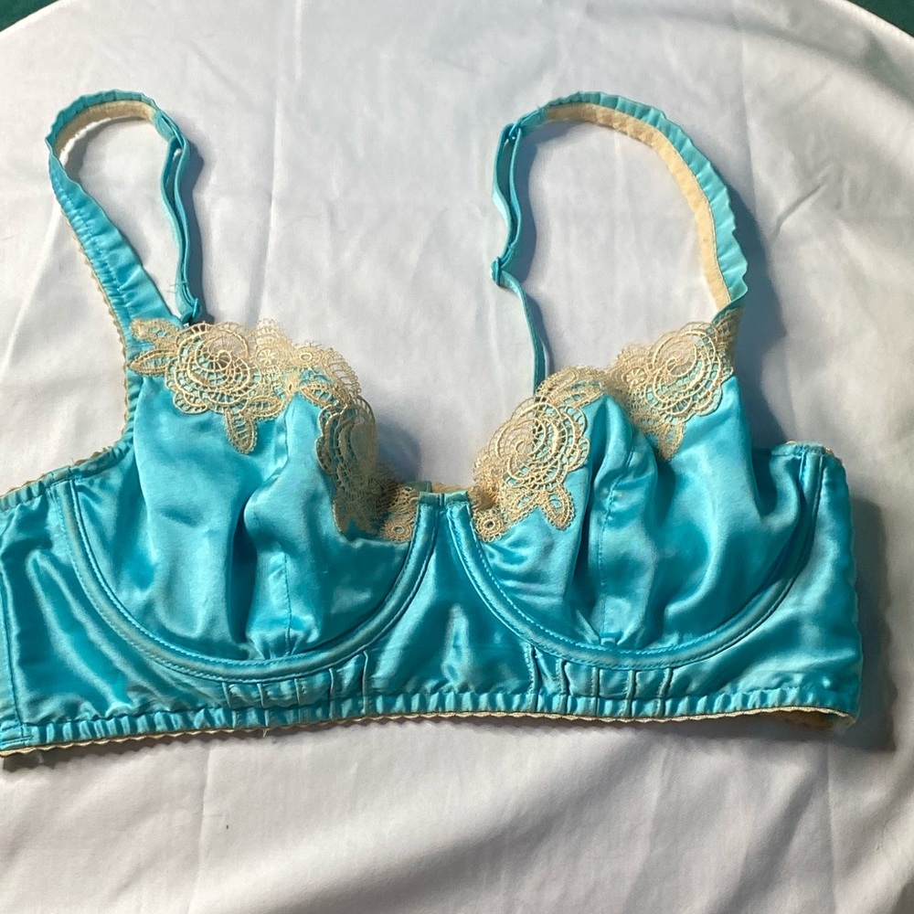 Elegant sky blue silk bra